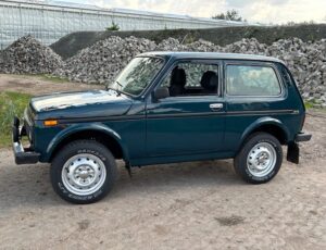 LADA NIVA 1.7i  4X4  in excellent condition 2005